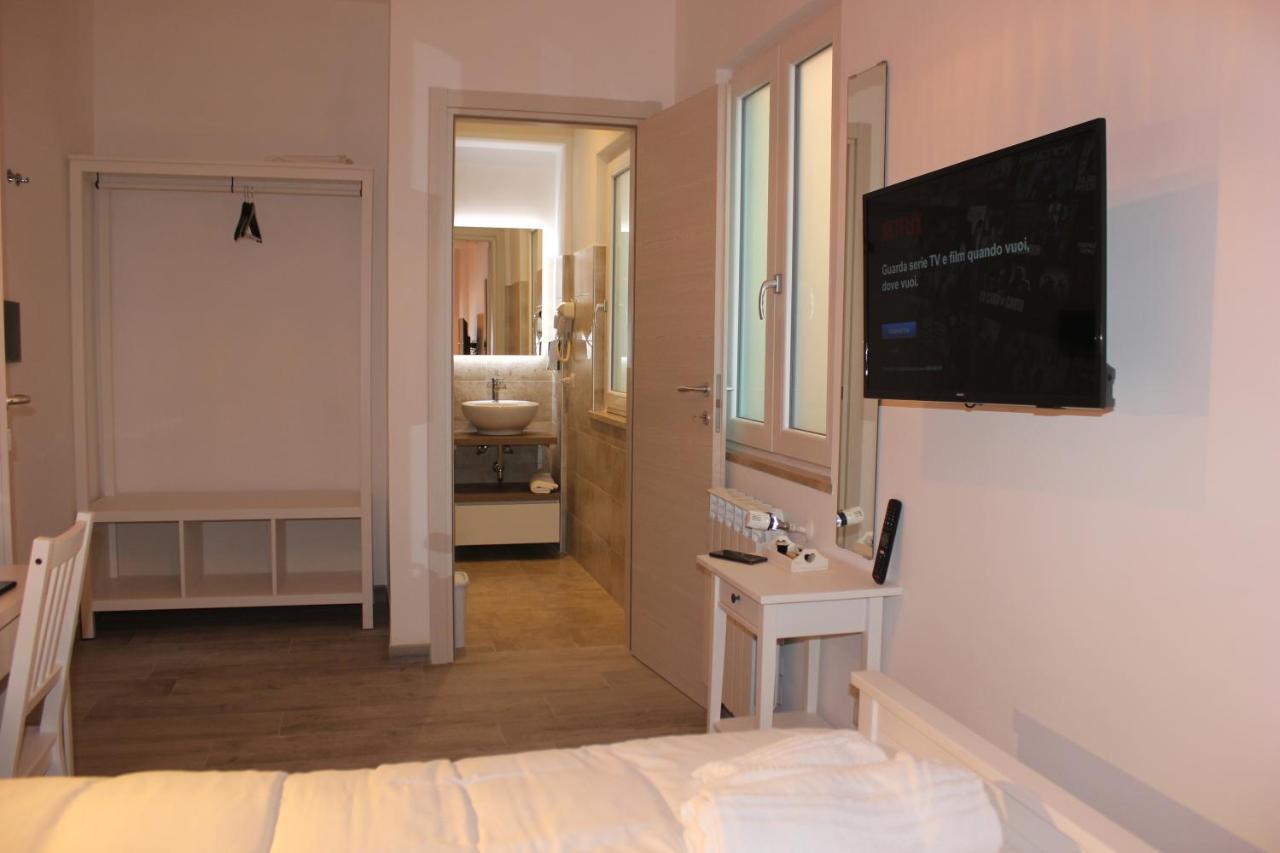 Roman Sunrise Rooms Eksteriør billede